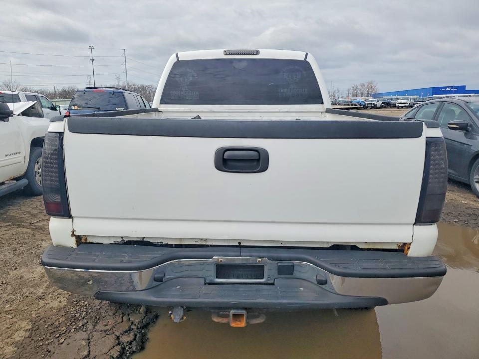 49805936 :رقم المزاد ، 1GTHK23D27F190611 vin ، 2007 Gmc Sierra مزاد بيع