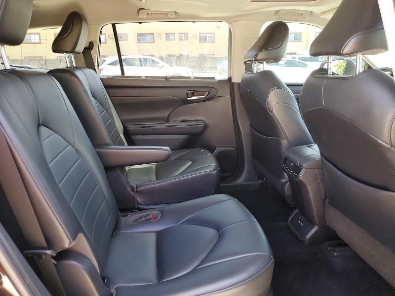 Продажа на аукционе авто 2021 Toyota Highlander, vin: 5TDGZRAH8MS081278, номер лота: 49760646