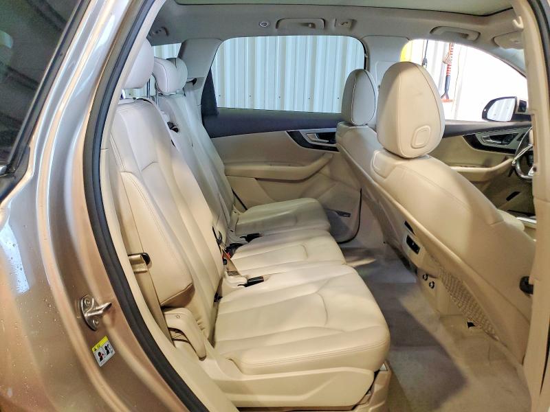 50550156 :رقم المزاد ، WA1LHBF7XJD020590 vin ، 2018 Audi Q7 مزاد بيع