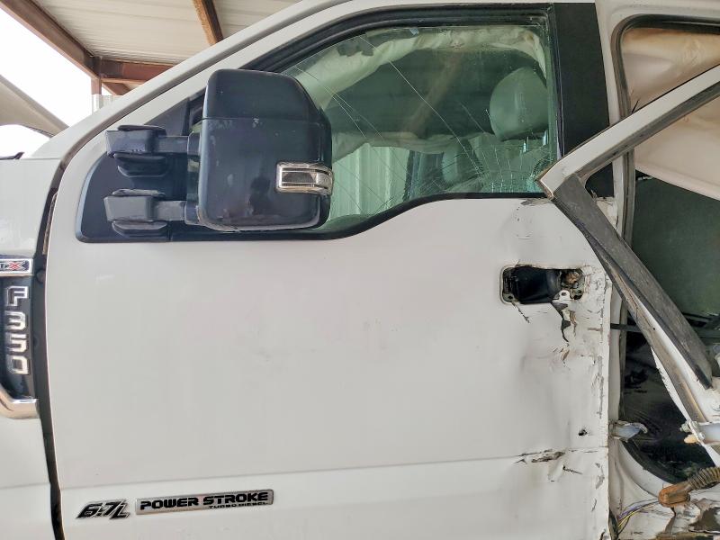 46242616 :رقم المزاد ، 1FT8W3BT0NED77464 vin ، 2022 Ford F350 مزاد بيع