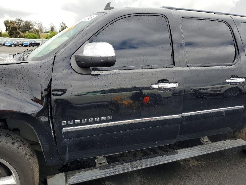 Продажа на аукционе авто 2013 Chevrolet Suburban, vin: 1GNSCKE07DR367698, номер лота: 50852046