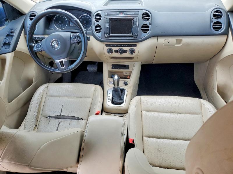 50123776 :رقم المزاد ، WVGBV7AX9HW503108 vin ، 2017 Volkswagen Tiguan مزاد بيع
