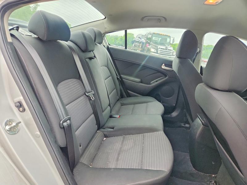 51654976 :رقم المزاد ، 3KPFL4A72HE145967 vin ، 2017 Kia Forte مزاد بيع