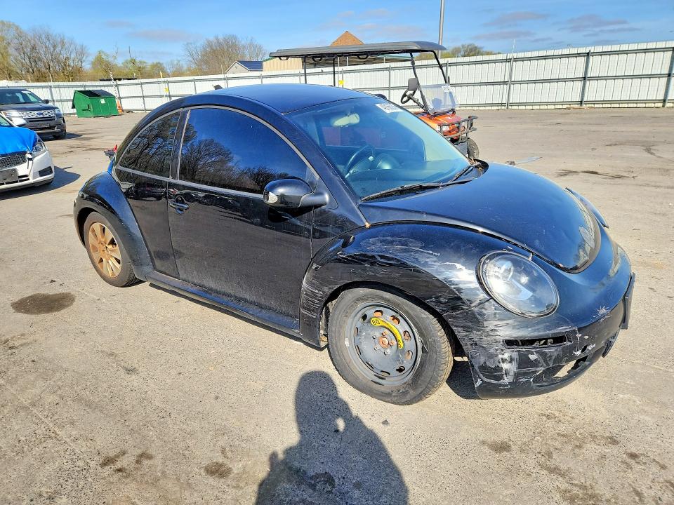 2010 Volkswagen New Beetle მანქანა იყიდება აუქციონზე, vin: 3VWPG3AG4AM012901, აუქციონის ნომერი: 49166236