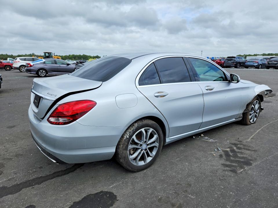 49227486 :رقم المزاد ، 55SWF4KB3FU030312 vin ، 2015 Mercedes-benz C مزاد بيع