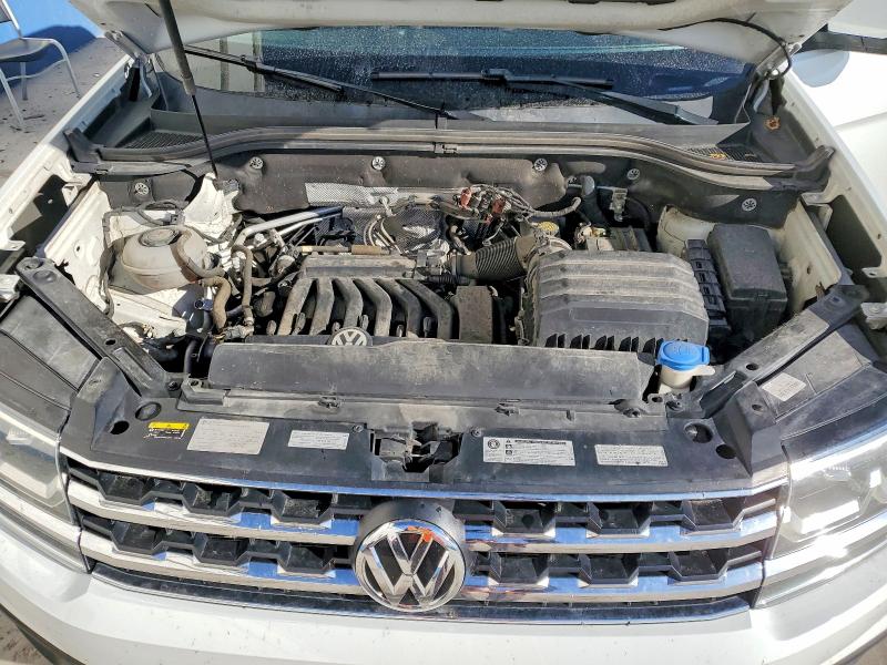 51516746 :رقم المزاد ، 1V2GR2CA0JC552424 vin ، 2018 Volkswagen Atlas مزاد بيع