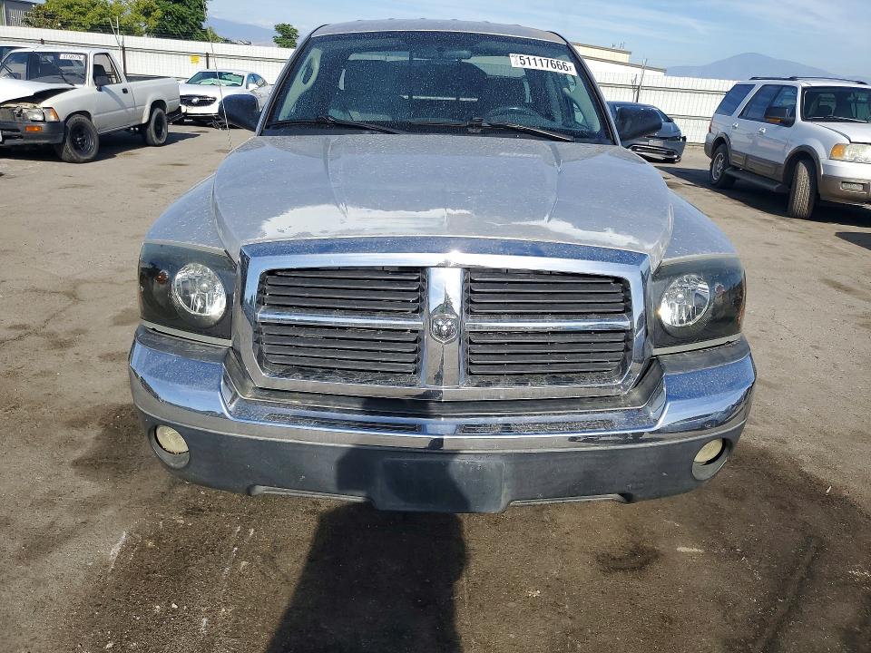 51117666 :رقم المزاد ، 1D7HE42K15S166281 vin ، 2005 Dodge Dakota مزاد بيع