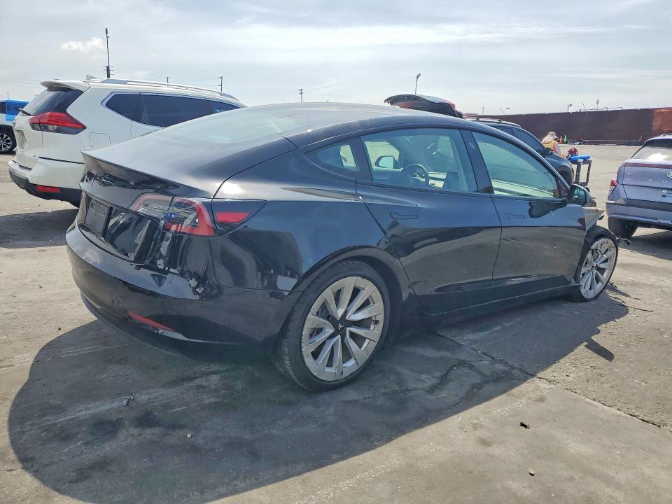 49926086 :رقم المزاد ، 5YJ3E1EA8NF185669 vin ، 2022 Tesla Model 3 مزاد بيع