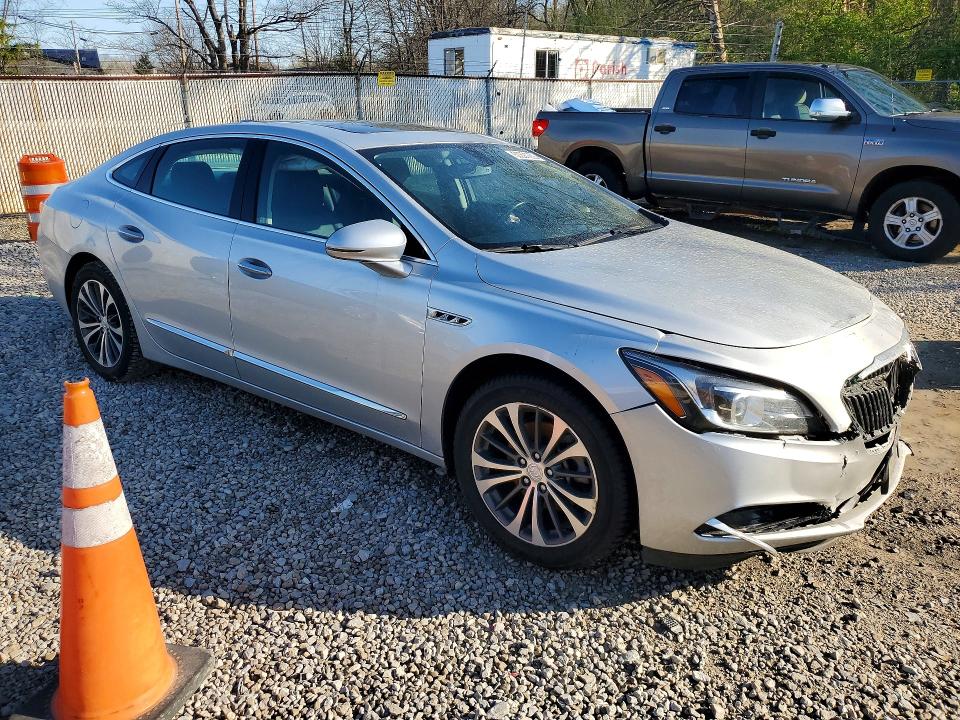 50391236 :رقم المزاد ، 1G4ZP5SS3HU149193 vin ، 2017 Buick Lacrosse مزاد بيع