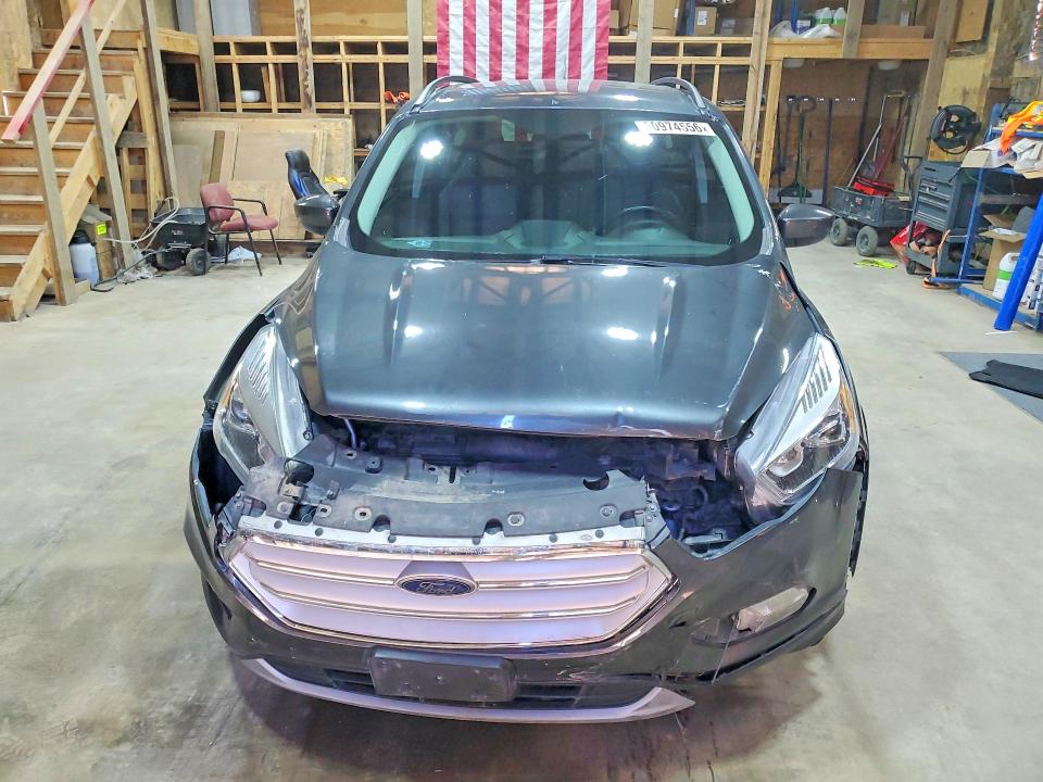 50974556 :رقم المزاد ، 1FMCU9HD5JUA55658 vin ، 2018 Ford Escape مزاد بيع