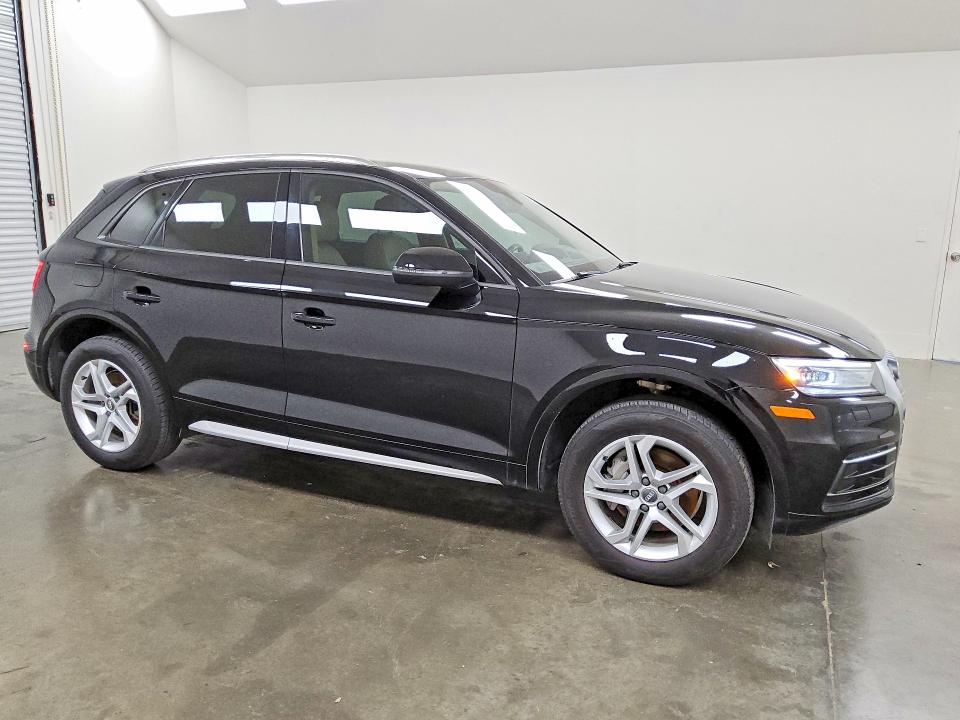 Продаж на аукціоні авто 2018 Audi Q5, vin: WA1ANAFY8J2161057, номер лоту: 47655286