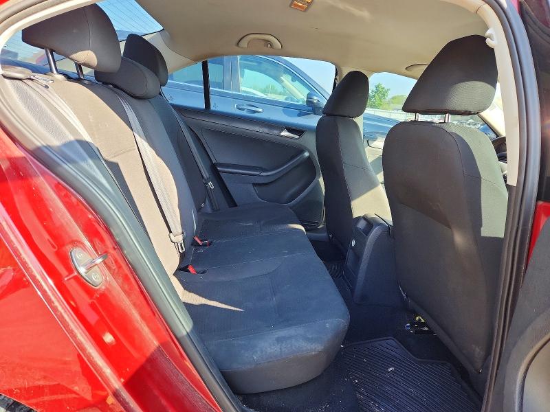 51005906 :رقم المزاد ، 3VW267AJXGM214988 vin ، 2016 Volkswagen Jetta مزاد بيع