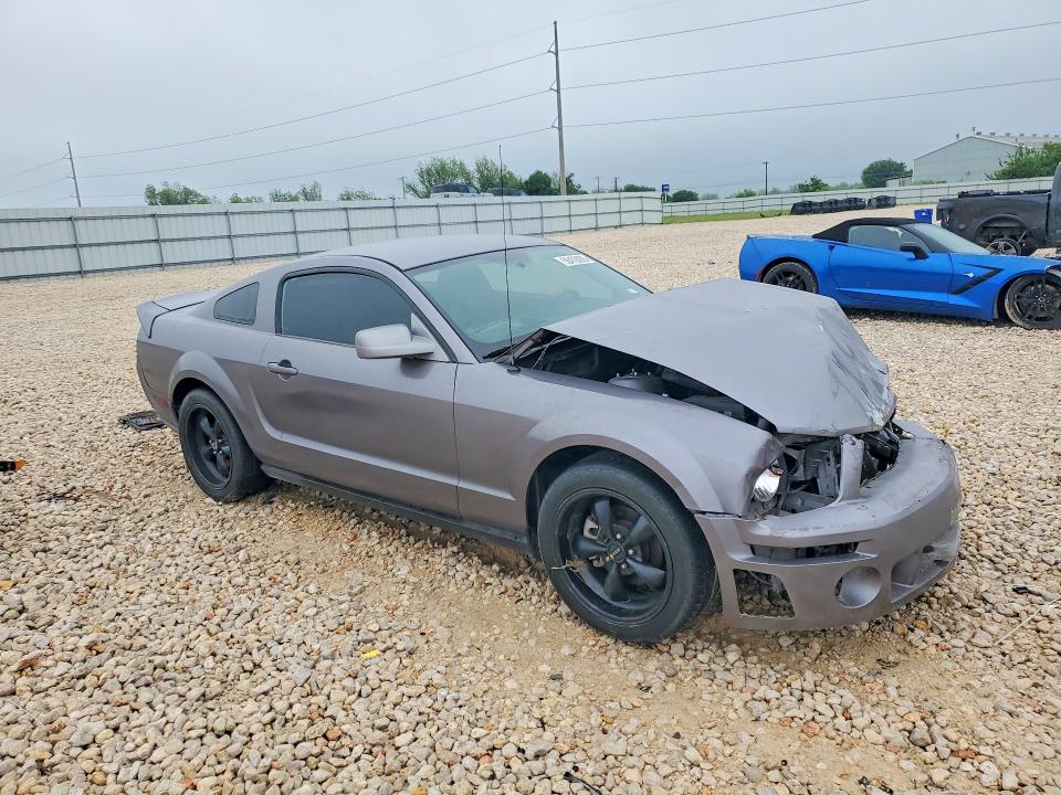 50478056 :رقم المزاد ، 1ZVFT80N675335110 vin ، 2007 Ford Mustang مزاد بيع