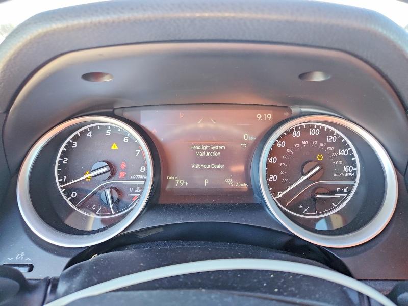 49486236 :رقم المزاد ، 4T1C11BK7NU049481 vin ، 2022 Toyota Camry مزاد بيع