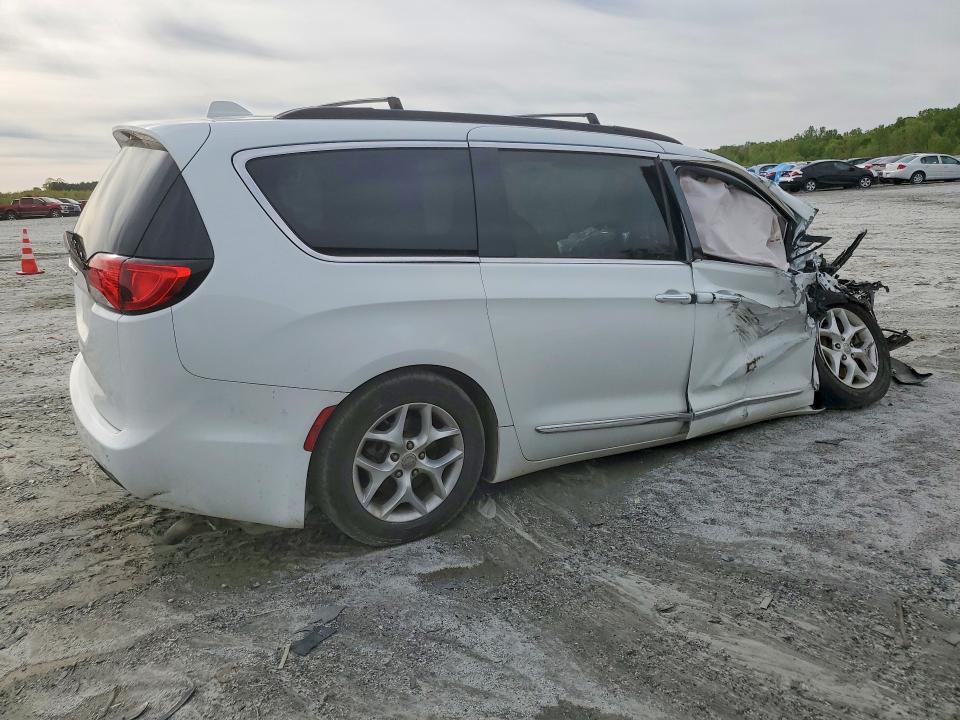 48609656 :رقم المزاد ، 2C4RC1BGXHR810221 vin ، 2017 Chrysler Pacifica مزاد بيع