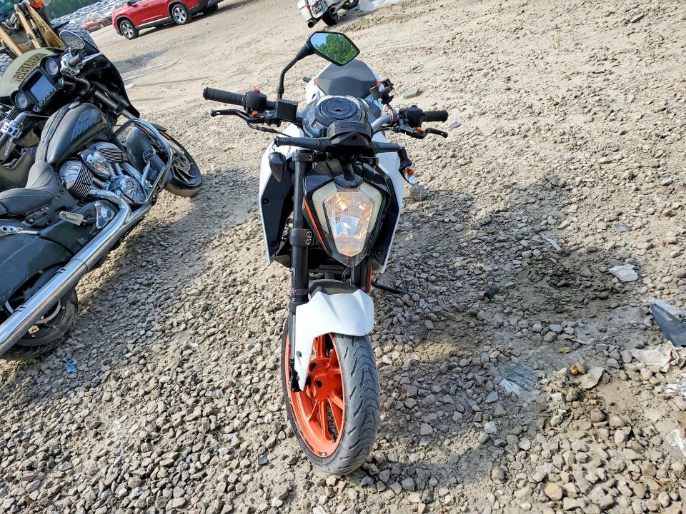 50762916 :رقم المزاد ، MD2JPC408LC094590 vin ، 2020 Ktm 200 مزاد بيع