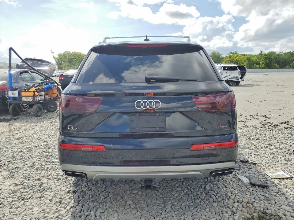 Продажа на аукционе авто 2018 Audi Q7, vin: WA1LHAF72JD046885, номер лота: 46115736