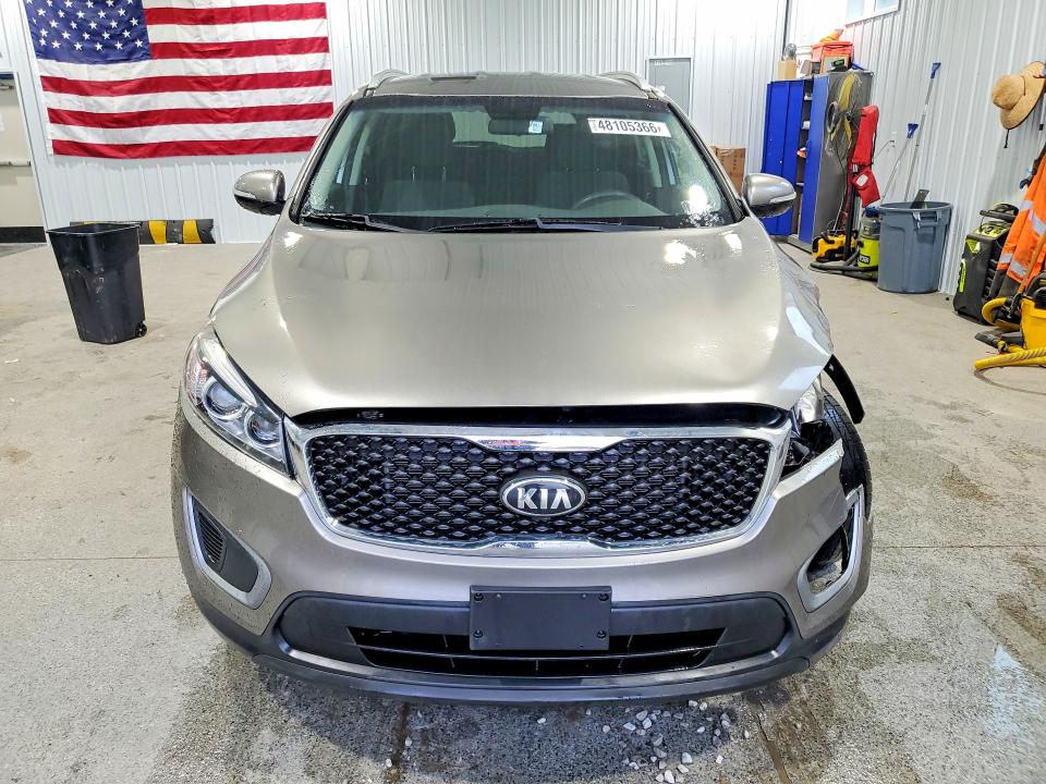 48105366 :رقم المزاد ، 5XYPG4A3XGG058762 vin ، 2016 Kia Sorento مزاد بيع