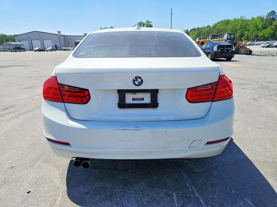 50777376 :رقم المزاد ، WBA3C1C57EK116273 vin ، 2014 Bmw 328 مزاد بيع