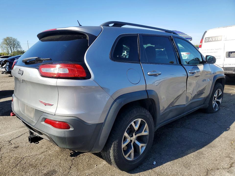 Продажа на аукционе авто 2015 Jeep Cherokee, vin: 1C4PJMBS9FW786212, номер лота: 49959416