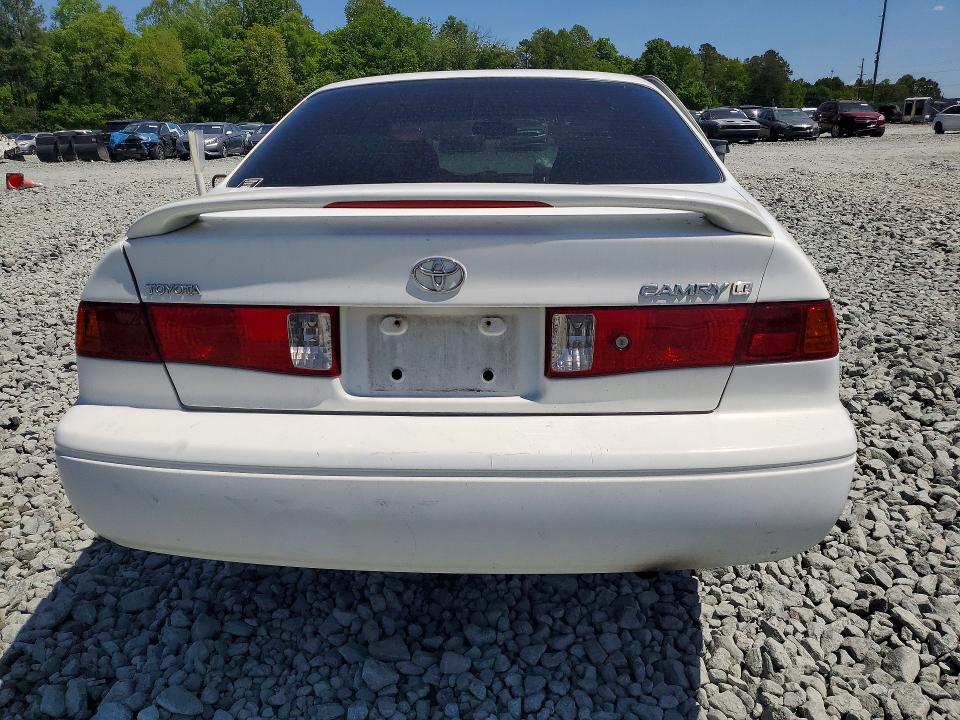 51156406 :رقم المزاد ، 4T1BG22K7YU937149 vin ، 2000 Toyota Camry مزاد بيع