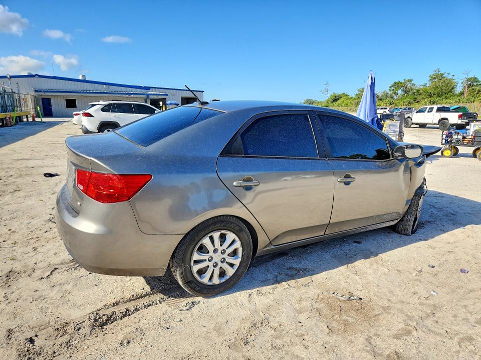 2010 Kia Forte მანქანა იყიდება აუქციონზე, vin: KNAFU4A27A5865247, აუქციონის ნომერი: 51464786