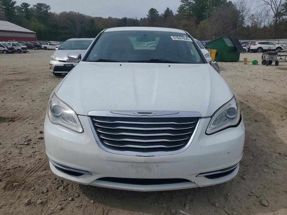 2014 Chrysler 200 მანქანა იყიდება აუქციონზე, vin: 1C3CCBCG2EN135312, აუქციონის ნომერი: 51947656