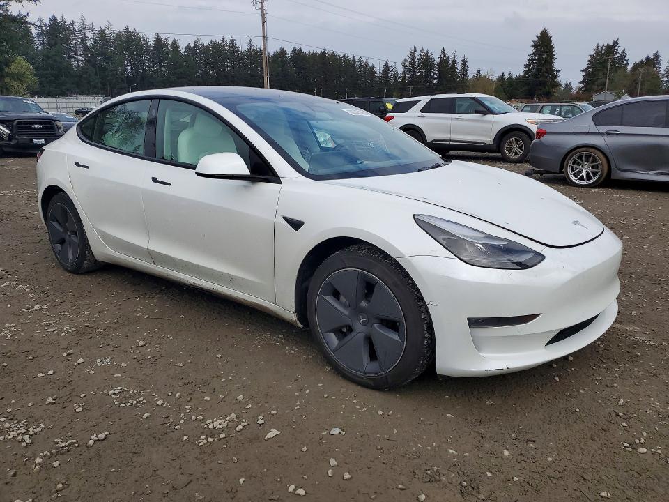 50347396 :رقم المزاد ، 5YJ3E1EB0NF308311 vin ، 2022 Tesla Model 3 مزاد بيع