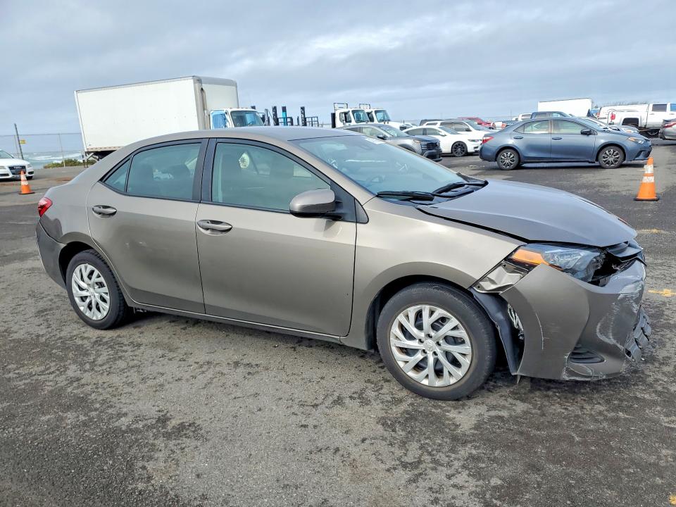 48709686 :رقم المزاد ، 5YFBURHE5KP918157 vin ، 2019 Toyota Corolla مزاد بيع