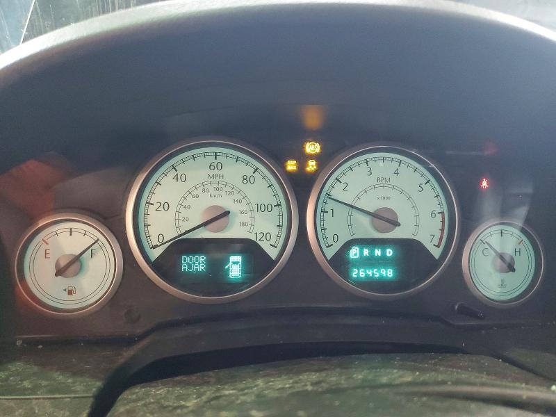 50002526 :رقم المزاد ، 2A4RR8D16AR405151 vin ، 2010 Chrysler Town & Country مزاد بيع