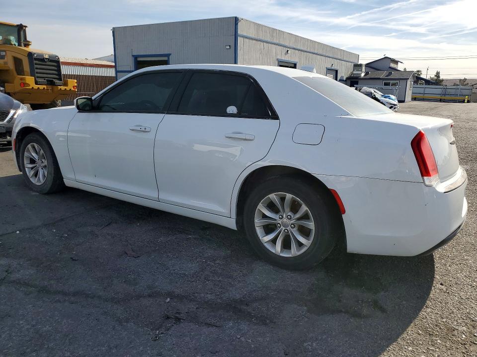 49407966 :رقم المزاد ، 2C3CCAAGXFH930177 vin ، 2015 Chrysler 300 مزاد بيع
