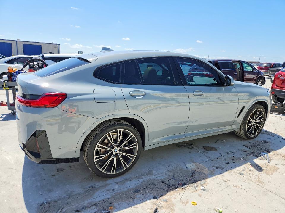 47139776 :رقم المزاد ، 5UX33DT05R9U36292 vin ، 2024 Bmw X4 مزاد بيع