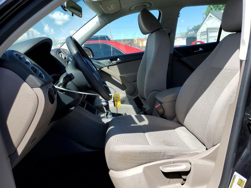 50593586 :رقم المزاد ، WVGBV7AX5AW521529 vin ، 2010 Volkswagen Tiguan مزاد بيع