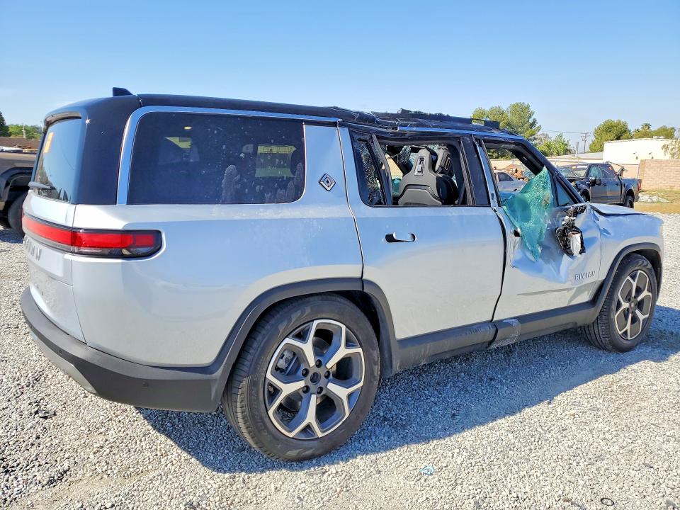 50514616 :رقم المزاد ، 7PDSGBBA7RN040588 vin ، 2024 Rivian R1s مزاد بيع