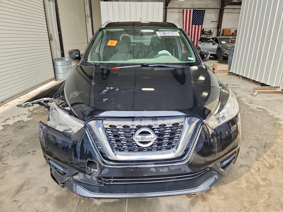 Продажа на аукционе авто 2018 Nissan Kicks, vin: 3N1CP5CU1JL523930, номер лота: 48185686