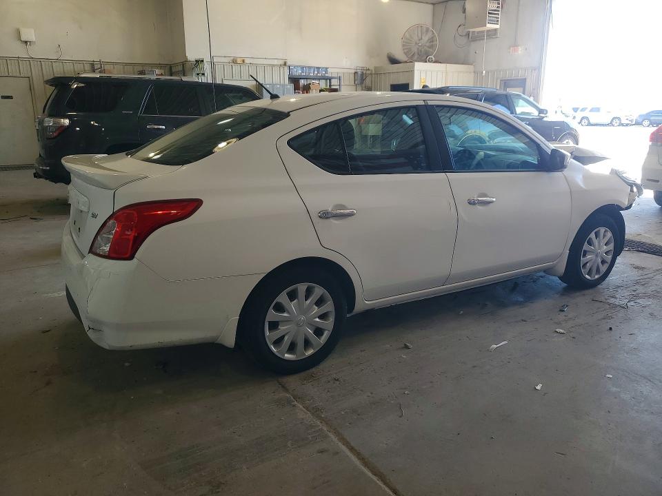 2017 Nissan Versa მანქანა იყიდება აუქციონზე, vin: 3N1CN7AP3HL895262, აუქციონის ნომერი: 48834096