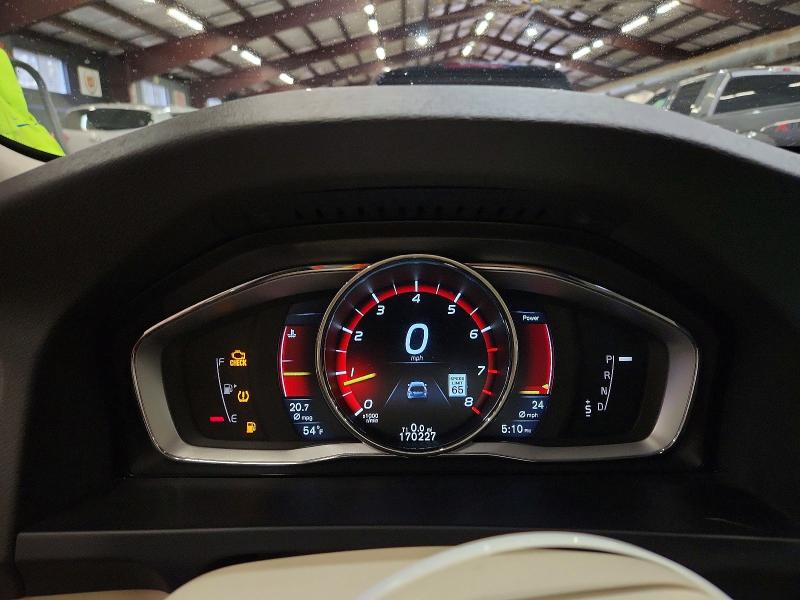 2015 Volvo V60 მანქანა იყიდება აუქციონზე, vin: YV1612SM9F1267136, აუქციონის ნომერი: 51161266