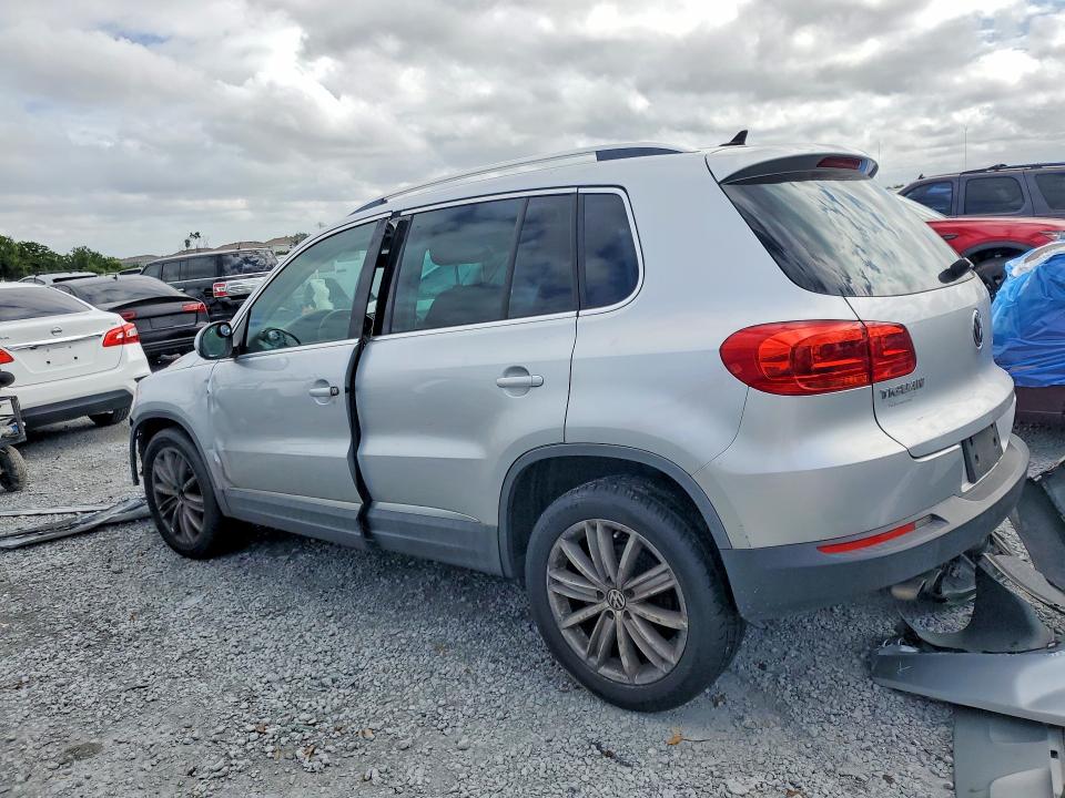 Продажа на аукционе авто 2012 Volkswagen Tiguan, vin: WVGAV7AX8CW599978, номер лота: 47929056