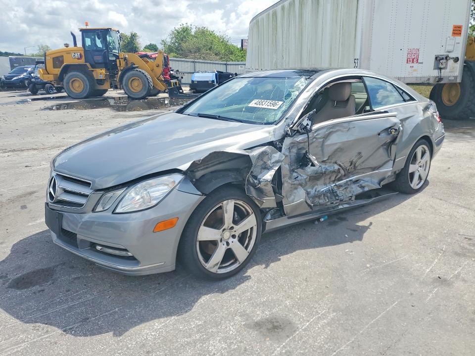 48831596 :رقم المزاد ، WDDKJ5KB4DF195630 vin ، 2013 Mercedes-benz E مزاد بيع