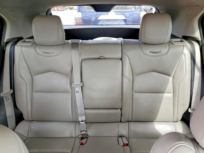 50554186 :رقم المزاد ، 1GYFZDR41KF176434 vin ، 2019 Cadillac Xt4 مزاد بيع