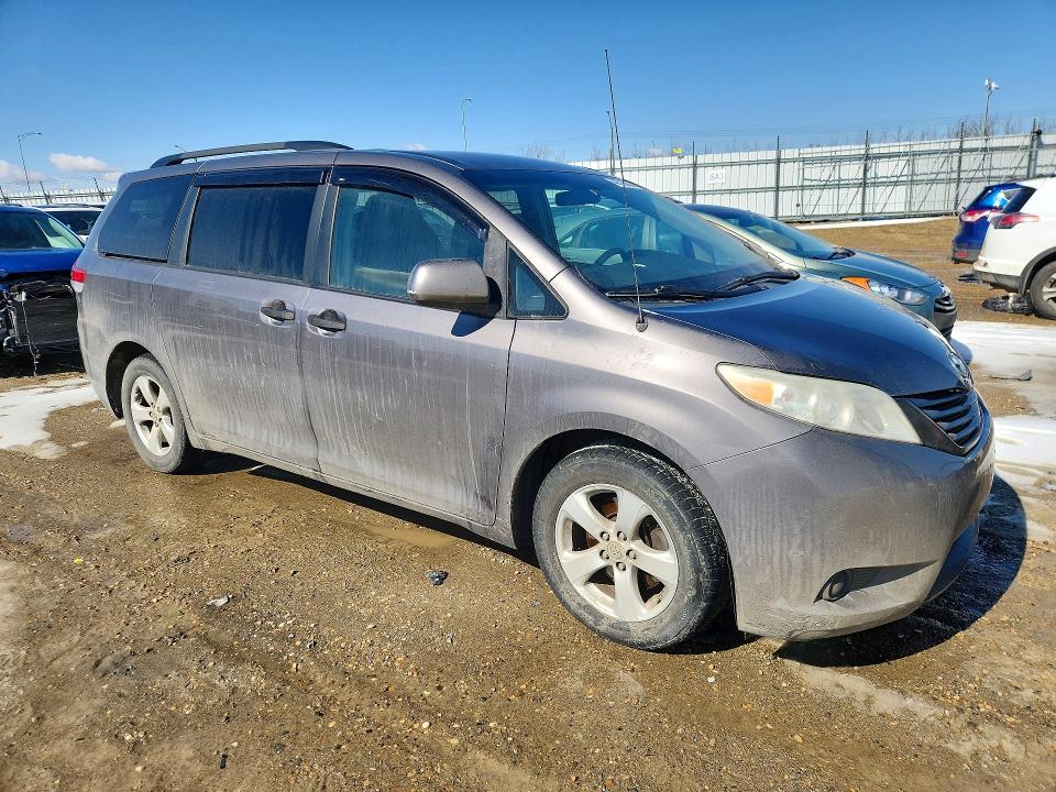 Продажа на аукционе авто 2012 Toyota Sienna, vin: 5TDZK3DC9CS177901, номер лота: 49725936