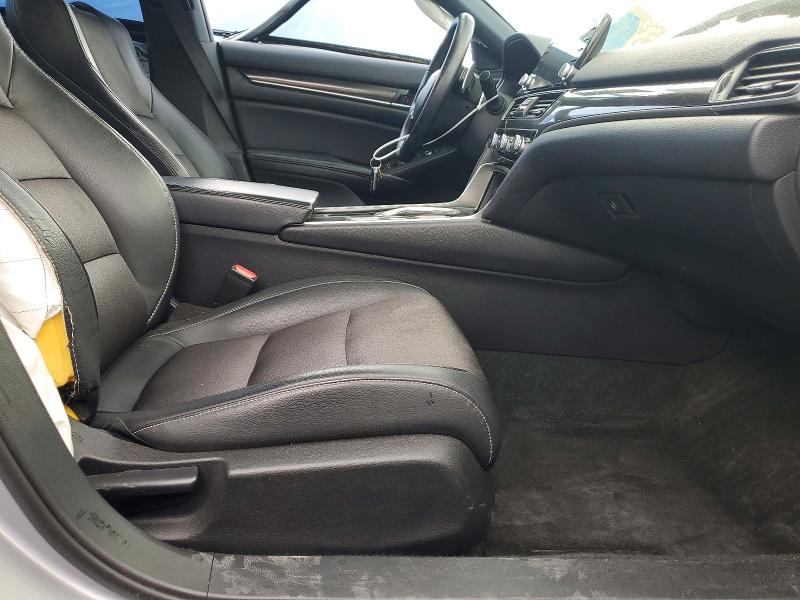 2018 Honda Accord მანქანა იყიდება აუქციონზე, vin: 1HGCV2F36JA029558, აუქციონის ნომერი: 48300836