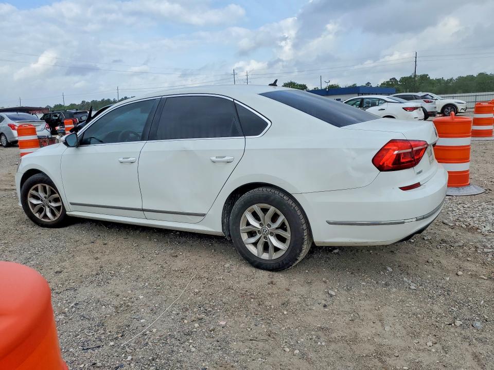 50160466 :رقم المزاد ، 1VWAT7A3XGC048771 vin ، 2016 Volkswagen Passat مزاد بيع