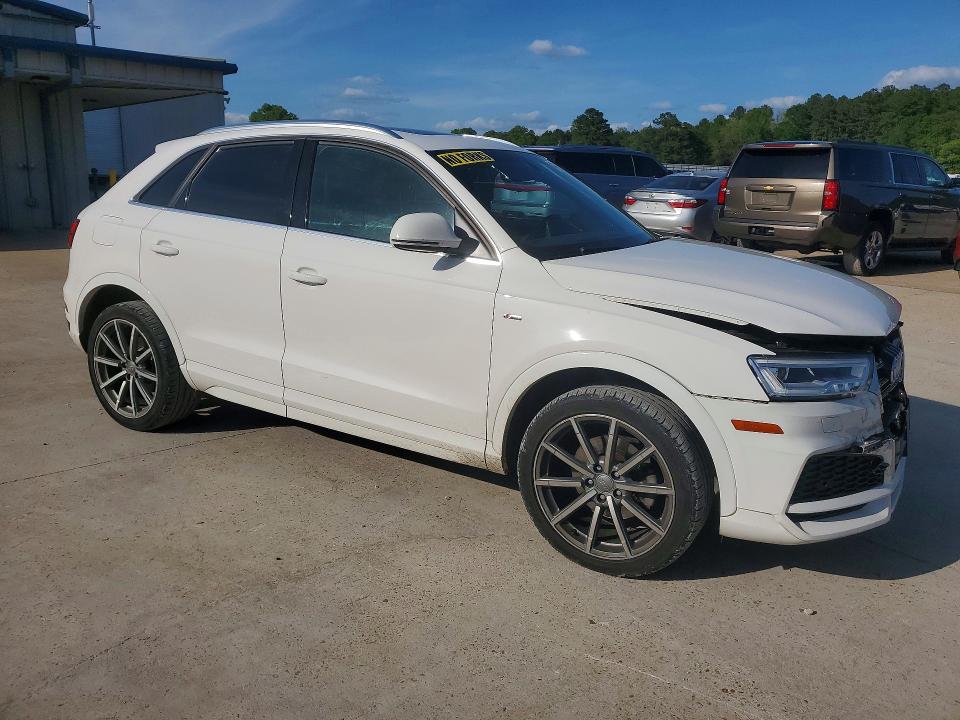 48401636 :رقم المزاد ، WA1JCCFS0JR033576 vin ، 2018 Audi Q3 مزاد بيع