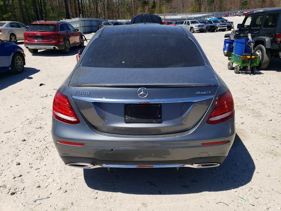 50996666 :رقم المزاد ، WDDZF4KB5HA198307 vin ، 2017 Mercedes Benz E مزاد بيع