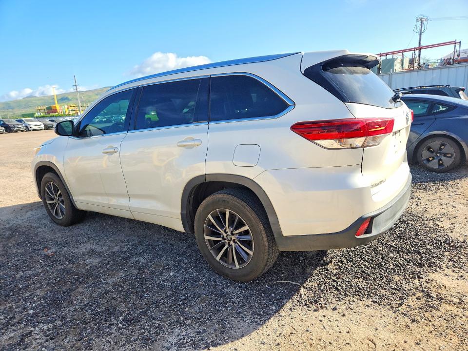 Auction sale of the 2017 Toyota Highlander, vin: 5TDKZRFH0HS517839, lot number: 47601456