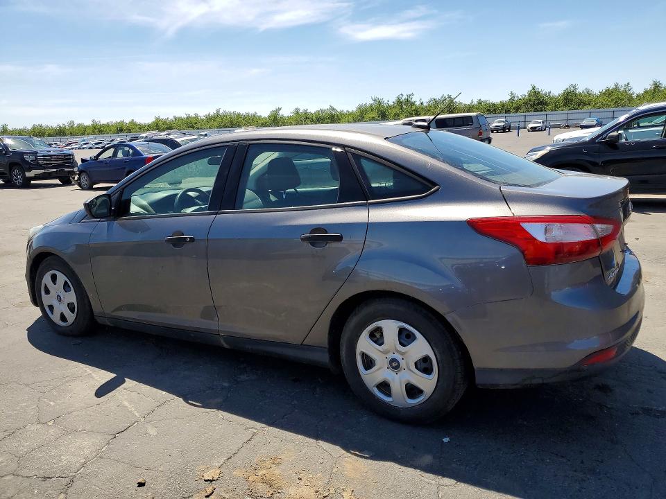 2014 Ford Focus მანქანა იყიდება აუქციონზე, vin: 1FADP3E25EL132403, აუქციონის ნომერი: 49753216