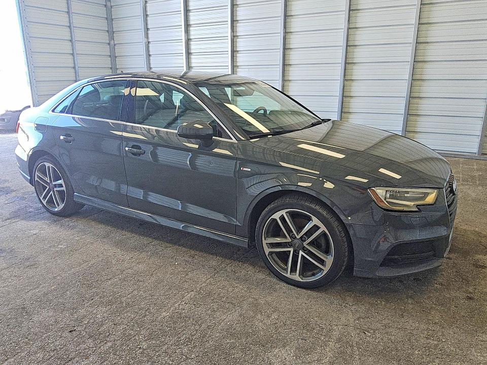 Aukcja sprzedaży 2018 Audi A3, vin: WAUJ8GFF7J1050596, numer aukcji: 79009955