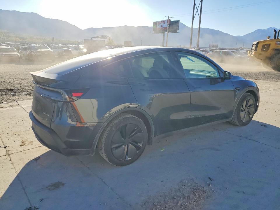2026 Tesla Model Y მანქანა იყიდება აუქციონზე, vin: 7SAYGDEE0TF390830, აუქციონის ნომერი: 48946266