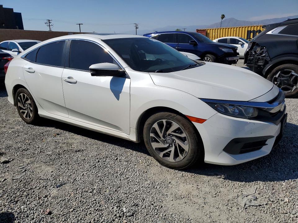 Продаж на аукціоні авто 2018 Honda Civic, vin: 2HGFC2F79JH574290, номер лоту: 48534136